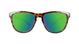 THE COOLEST TORTOISESHELL SUNGLASSES https://toyastales.blogspot.com/2019/08/the-coolest-tortoiseshell-sunglasses.html #sunglasses #tortoiseshell