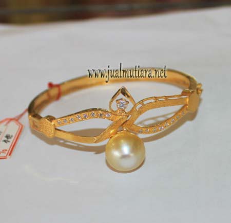 Harga Gelang Emas Mutiara Air Laut Asli Lombok Warna Semping - Kode ...