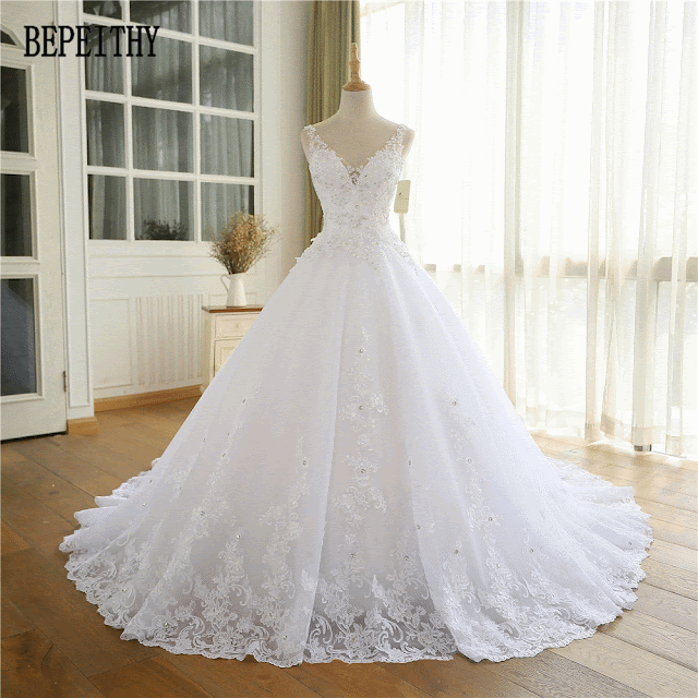 BEPEITHY 2019 Lace Appliques Vestido De Novia V-Neck A Line Beck Sweep Train Lace Wedding Dress Bridal Dresses Robe De Mariage