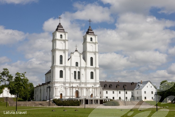 Top 10 Places to See in the Baltic States - Basilica of the Assumption, Aglona, Latvia