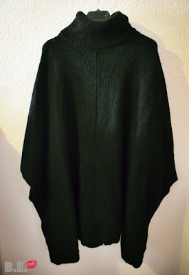 poncho-negro-bershka