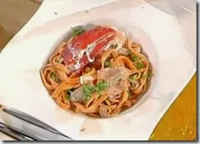 Tonnarelli al pomodoro con astice, porcini e guanciale