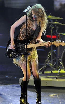 Taylor Swift Hairstyle Performanceclass=