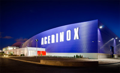 Sede de Acerinox por la noche