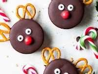 Chocolate & Marshmallow Rudolph Cookies