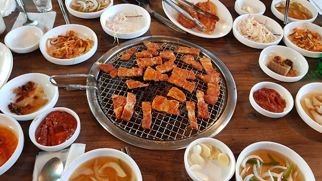 Hai mai provato il barbecue coreano samgyeopsal?