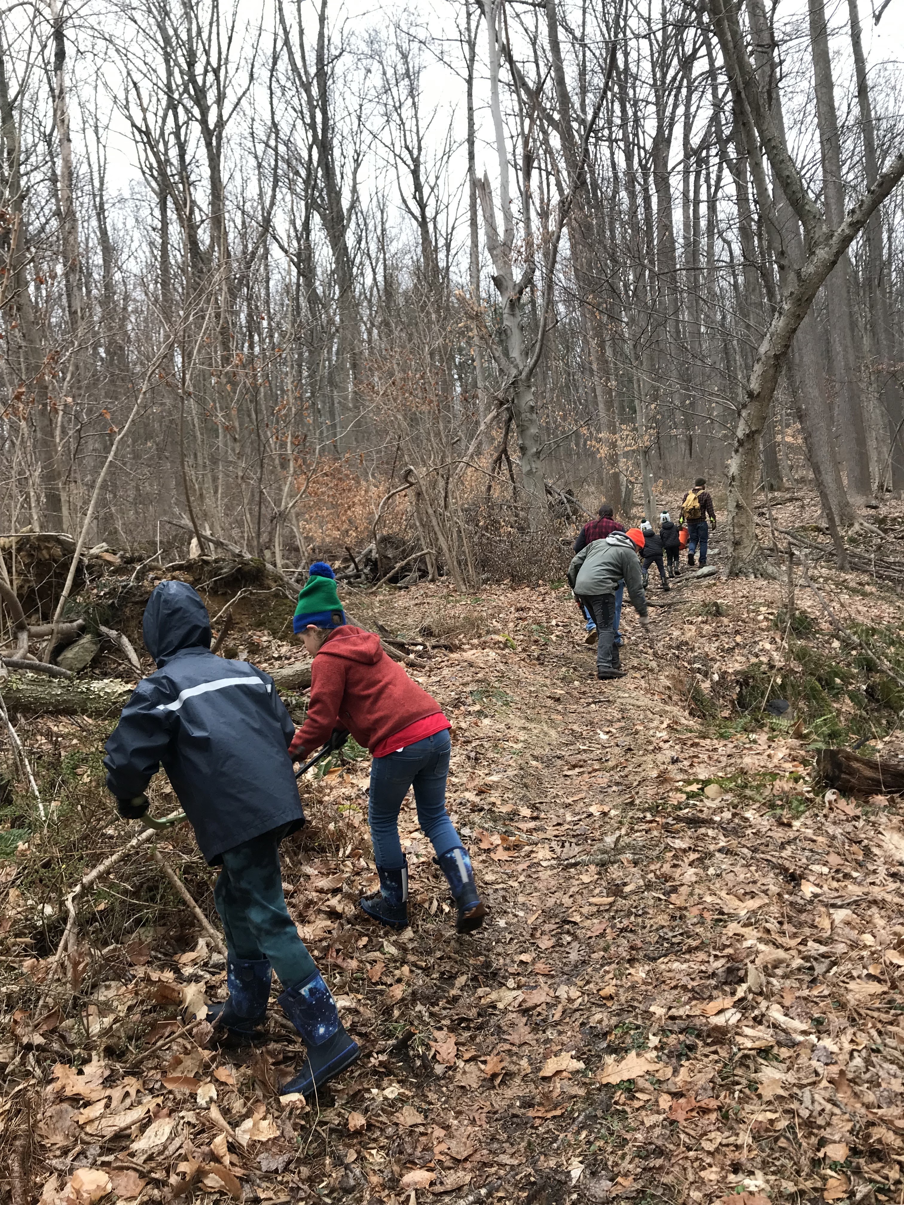 Team SRRP volunteers at March 26 2022 RRP Trail Cleanup