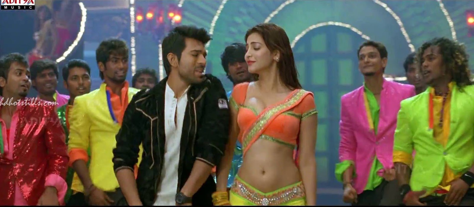 shruti hassan yevadu hot images