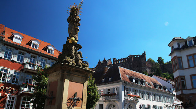 Kornmarkt e o castelo de Heidelberg