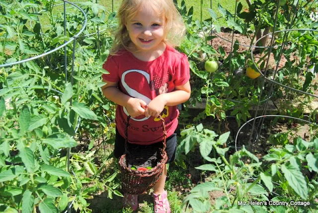 Grandma's Summer Camp an annual event for our Grands, with planned crafts and lots of fun! Miz Helen's Country Cottage