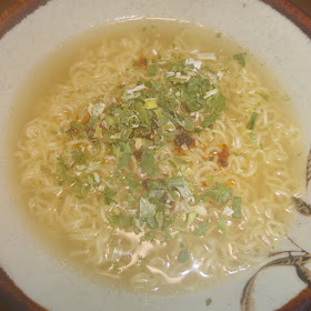【株式会社アイ・ジー・エム（輸入者）】サイゴンラーメン（レモングラス風味）ピリ辛