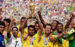 FIFA, World Cup, united states, 1994,  winners, team, champions,  brazil , italy, losers, holds, WC trophy.