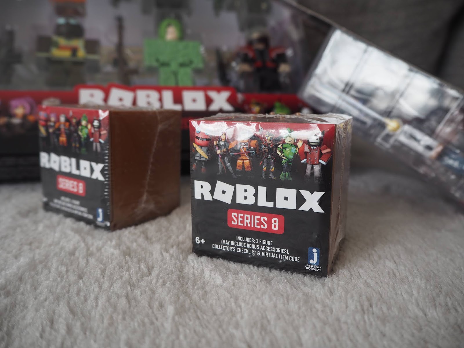 Chic Geek Diary The New Roblox Toys From Jazwares Review Giveaway - jailbreak toys roblox code