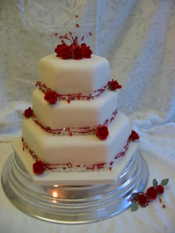 Red And White Wedding Cakes