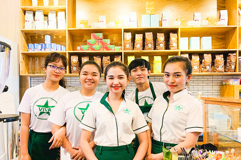 Đồng phục nhân viên tại Viva Star Coffee