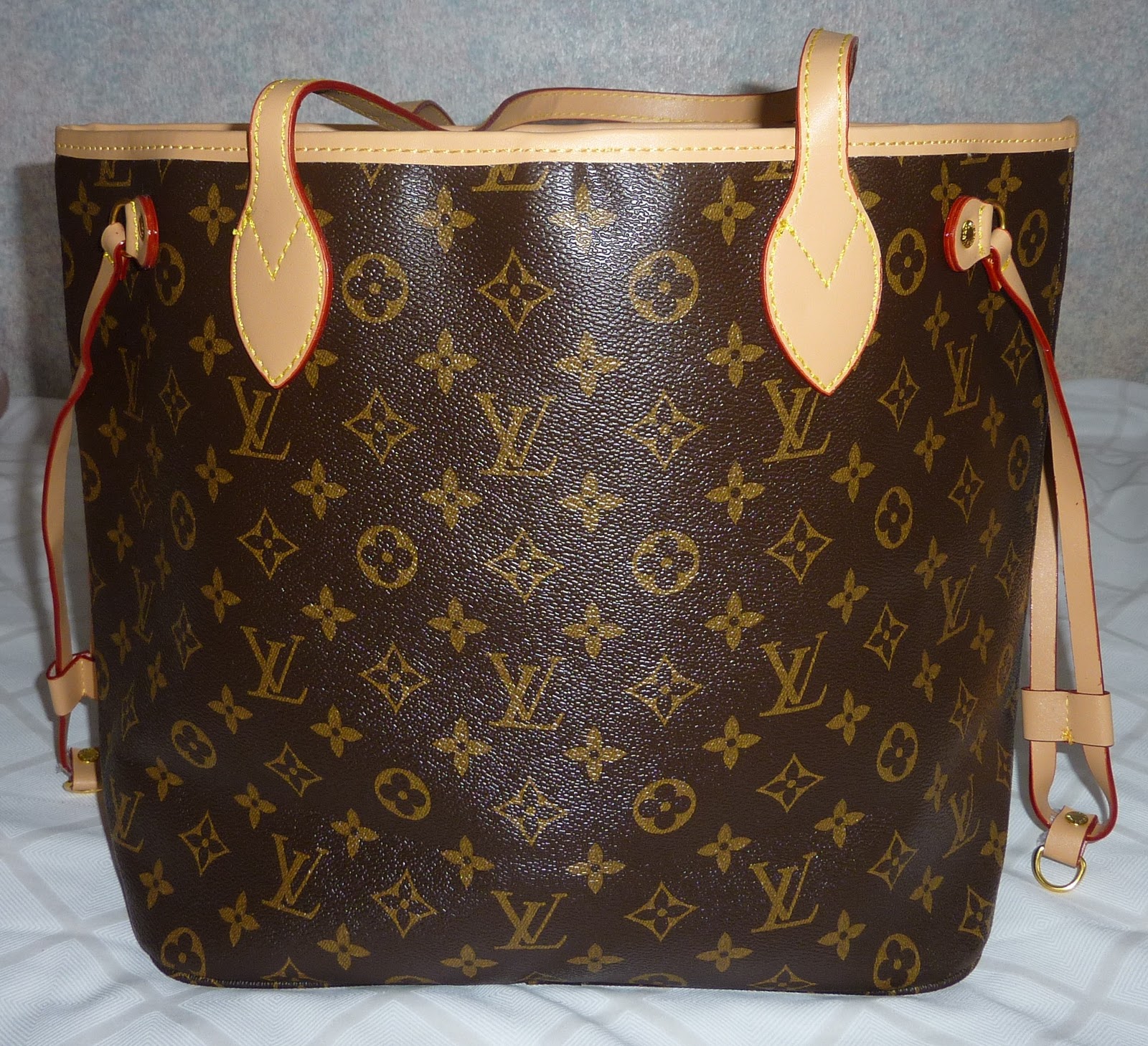 yep i got a fake louis vuitton bag in rhodes old town told you i had a ...