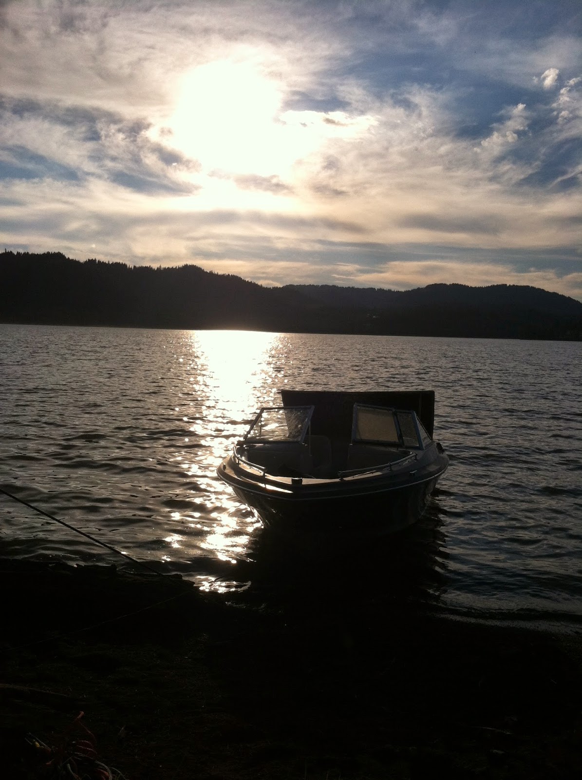 http://carolmgreen.blogspot.com/2014/07/another-story-about-boat.html