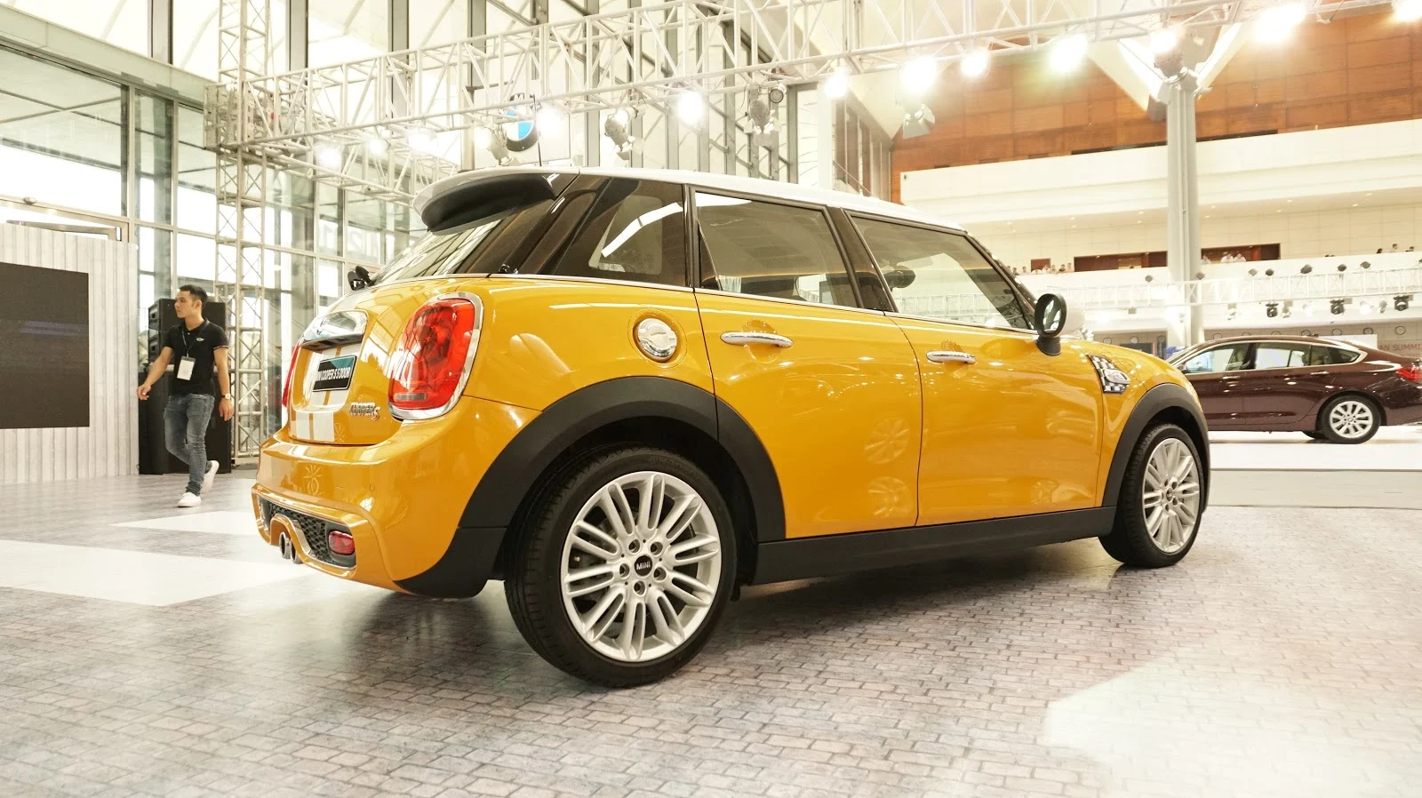 Mini Cooper 5 Door