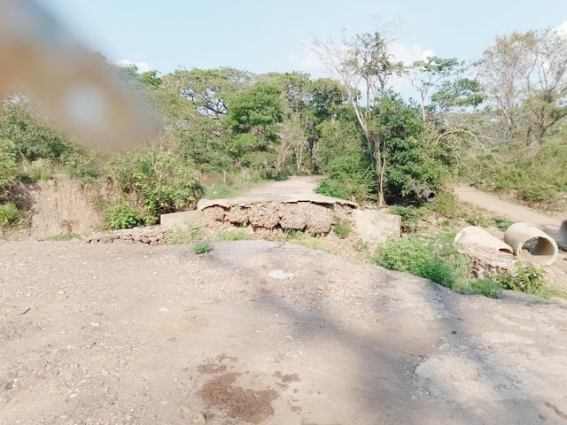 1400 FAMILIAS DE MONTAÑA VERDE FAMILIAS SON ADECTADAS CON FRACTURA DE LA CARRETERA LARA - ZULIA