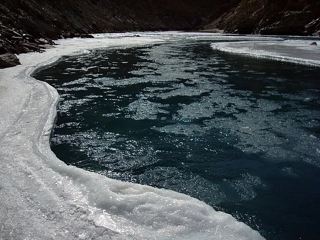 hadar trek - how to prepare to walk on a frozen river in subzero temperatures?