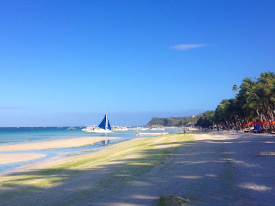 Boracay in 2016 vs Boracay in 2019