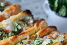 GARLIC BUTTER ITALIAN SAUSAGE SANDWICHES