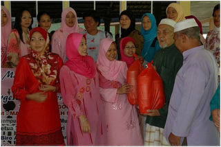 Anak Sungai Derhaka: Koleksi Gambar-gambar Pemimpin UMNO 