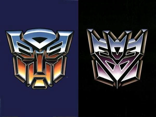 Autobots y Decepticons