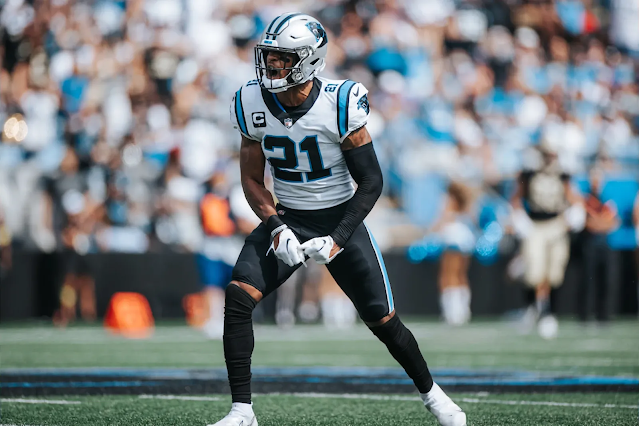 Panthers Uniform Tracker on X: Blue Helmet Concept 🥶 Should the Panthers  add a metallic blue helmet to the mix next season? @Panthers