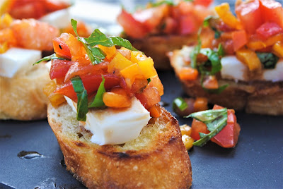 tomato bruschetta recipe- The Style Sisters, Easy appetizer, Tomato appetizer