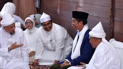 Presiden Silaturahmi dan Diskusi Kebangsaan dengan Syekh Hasyim di Langkat