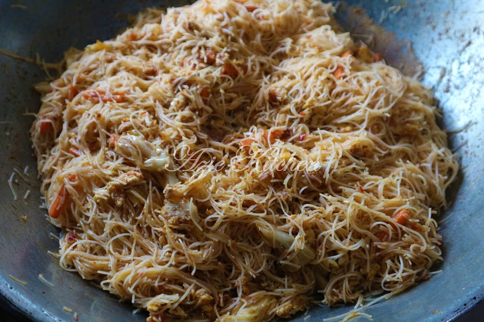 Mee Hoon Goreng Sedap dan Mudah - Azie Kitchen