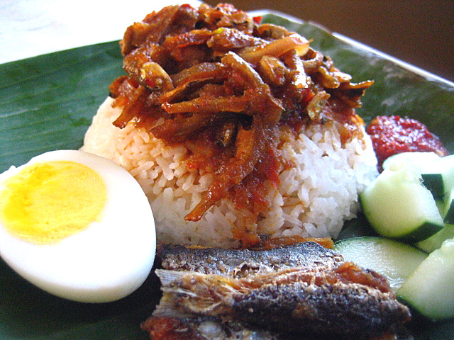 HenryStudio.com: Nasi Lemak