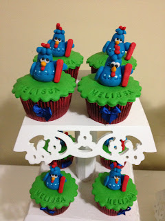 cupcake decorado galinha pintadinha