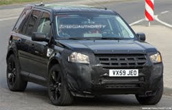 New Land Rover LRX Mule Spied Pictures