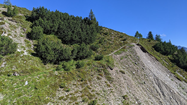 trailrunning in the mountains Klosters