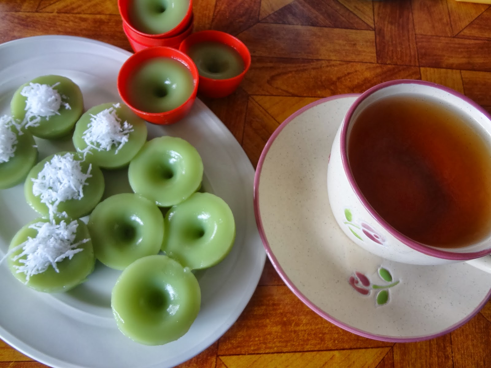 SelagiAdaGula: kuih lompang pandanuntuk minum petang