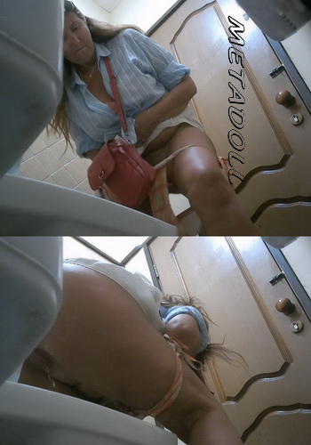 Hidden camera shoots in ladies' toilet at cafe (Toilet Cafe 2022 03)