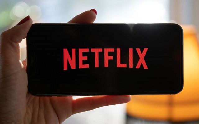 Netflix loses 1.3 million subscribers in 3 months
