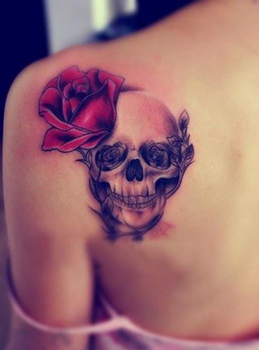 TATUAJES DE CALAVERAS EN LA ESPALDA PARA MUJERES