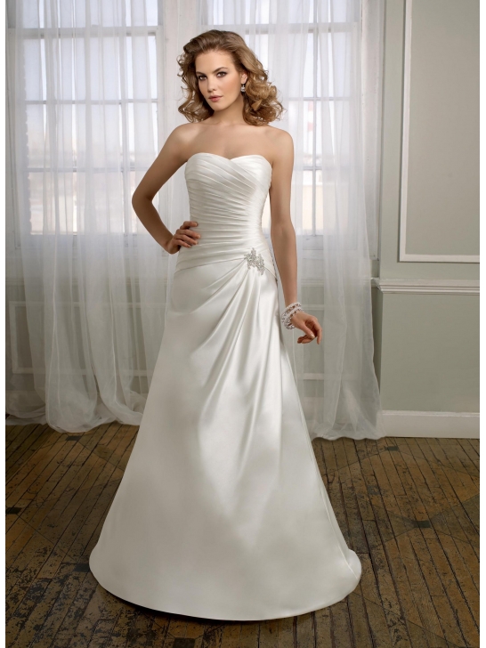 Dream Wedding Place: About Satin Wedding Dresses