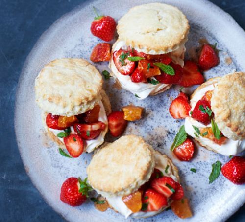  Pimm"s scones