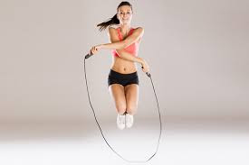 Tập thể dục tăng cân bằng cách nhảy dây