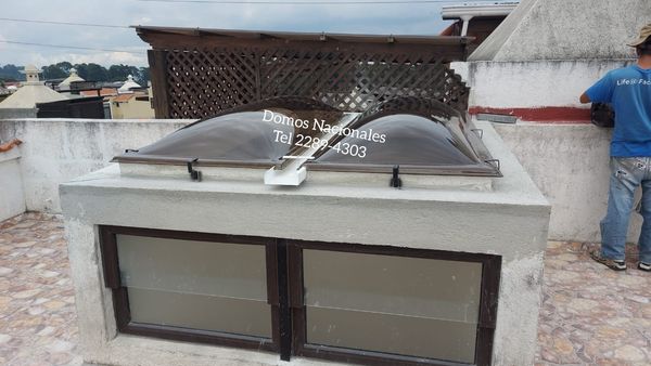 Instalación de claraboya en techo - Zingueria del Puerto