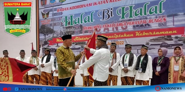 Gubernur Sumbar Kukuhkan Kepengurusan Bako IKK Padang Jabodetabek Periode 2019-2023