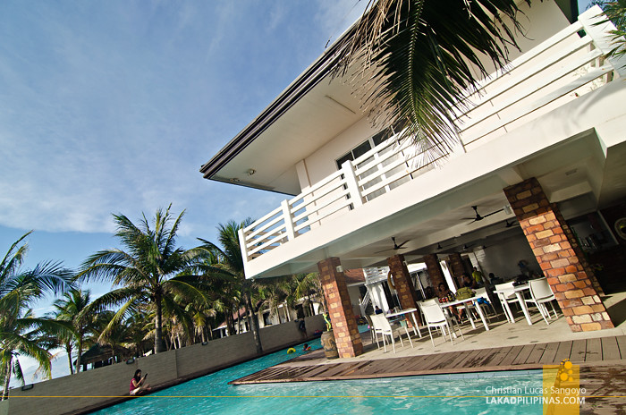 Brizo Hotel & Resort Morong Bataan Pool