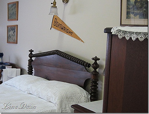 JohnBoy_Bed