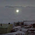 Misteriosa esfera de luz es captada por la webcam de la estación Davis en la Antártida