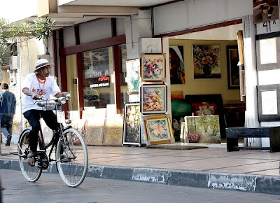 Pemberlakuan Car Free Night di Jalan Braga Kota Bandung