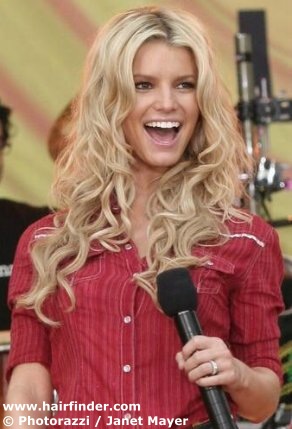 jessica simpson hairstyle. 1} Jessica Simpson amp; Carrie